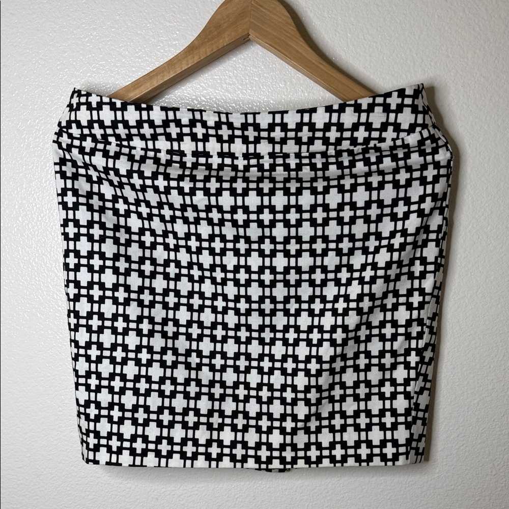 Cynthia Rowley Black and White Geometric Pencil Skirt